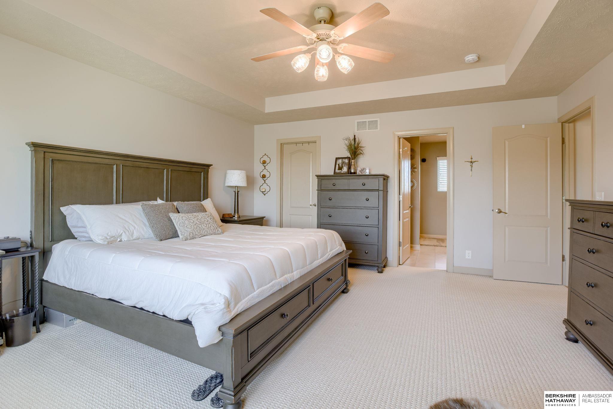 Omaha, Nebraska 68116, United States, 4 Bedrooms Bedrooms, ,3 BathroomsBathrooms,Residential,Active,143140