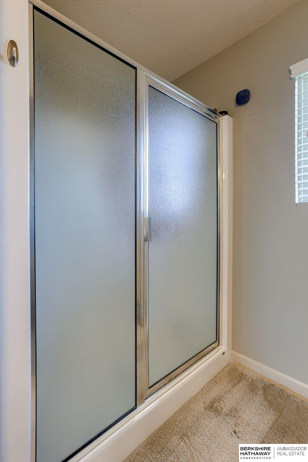 Omaha, Nebraska 68116, United States, 4 Bedrooms Bedrooms, ,3 BathroomsBathrooms,Residential,Active,143140