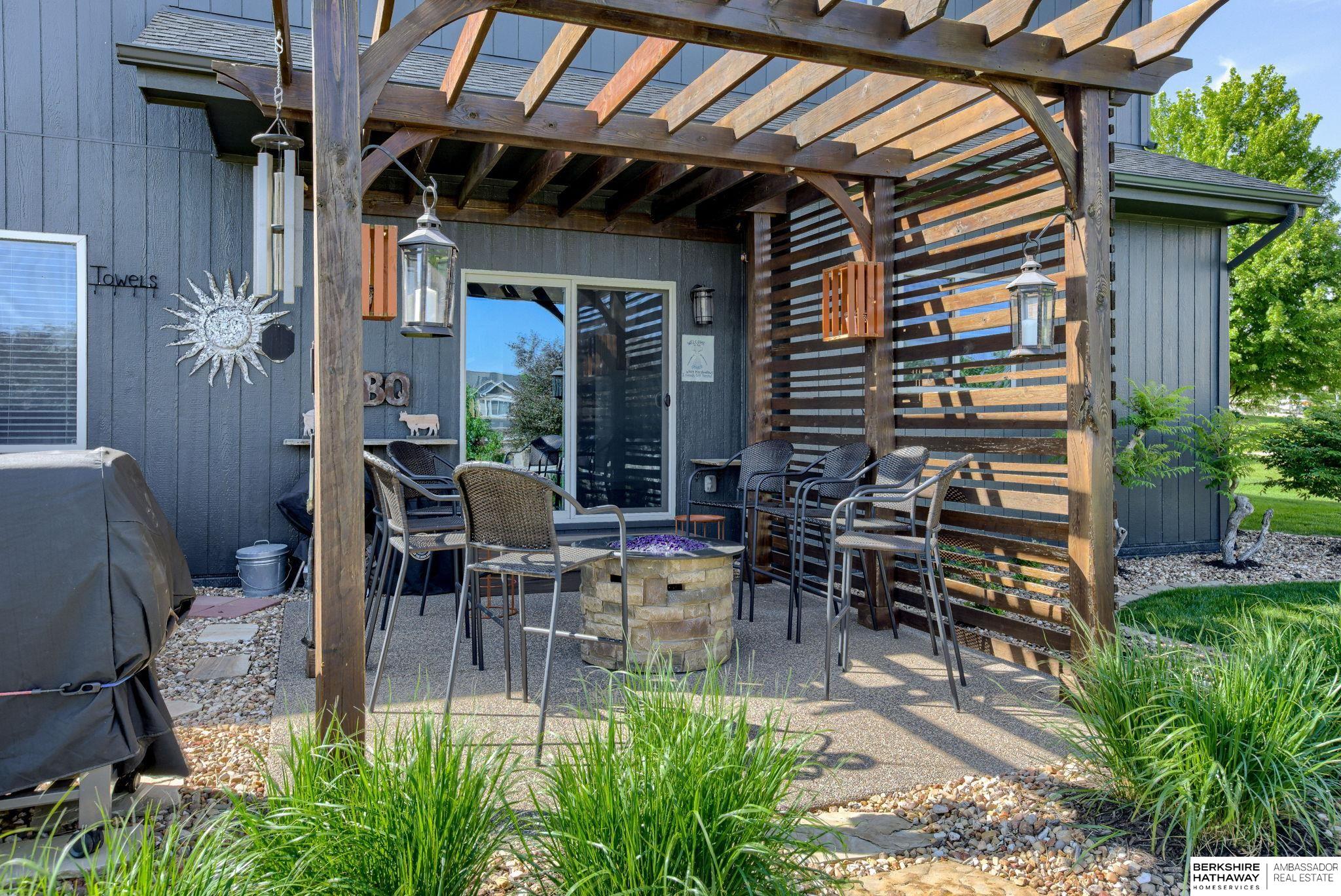 Omaha, Nebraska 68116, United States, 4 Bedrooms Bedrooms, ,3 BathroomsBathrooms,Residential,Active,143140