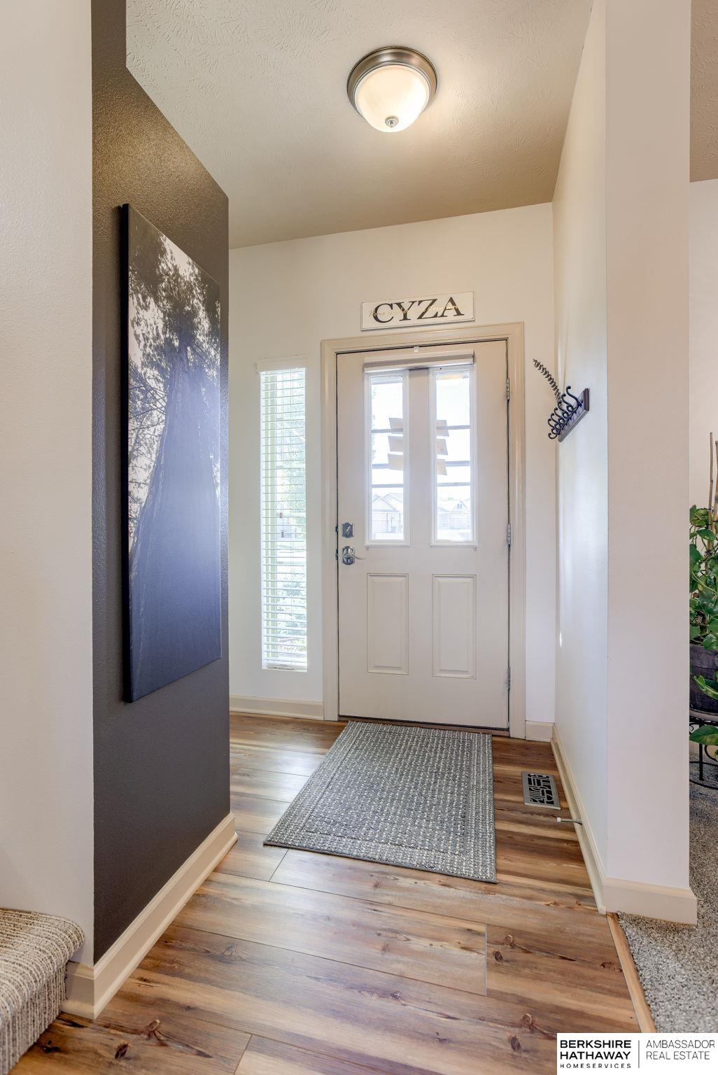 Omaha, Nebraska 68116, United States, 4 Bedrooms Bedrooms, ,3 BathroomsBathrooms,Residential,Active,143140