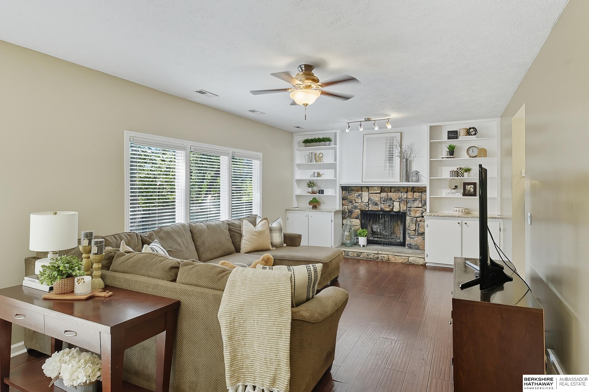 Omaha, Nebraska 68137, United States, 4 Bedrooms Bedrooms, ,3 BathroomsBathrooms,Residential,Active,217689