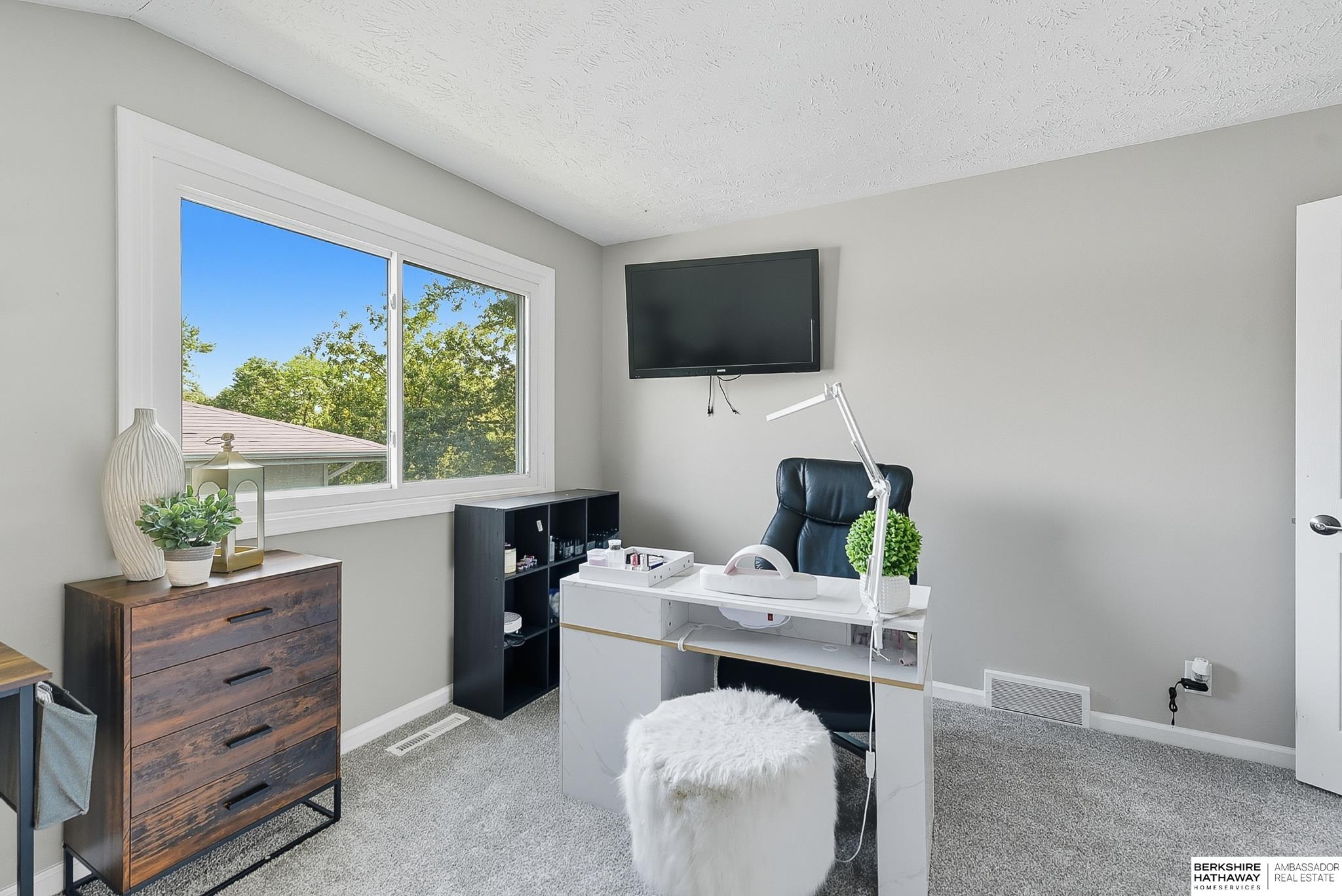 Omaha, Nebraska 68137, United States, 4 Bedrooms Bedrooms, ,3 BathroomsBathrooms,Residential,Active,217689