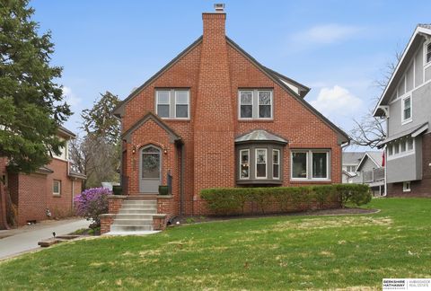 Photo of 5165 Jackson Street, Omaha, NE 68106 (MLS # 22608661)