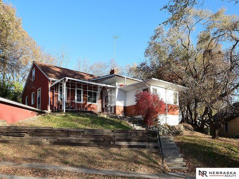 Photo of 3188 Stone Avenue, Omaha, NE 68111 (MLS # 22532964)