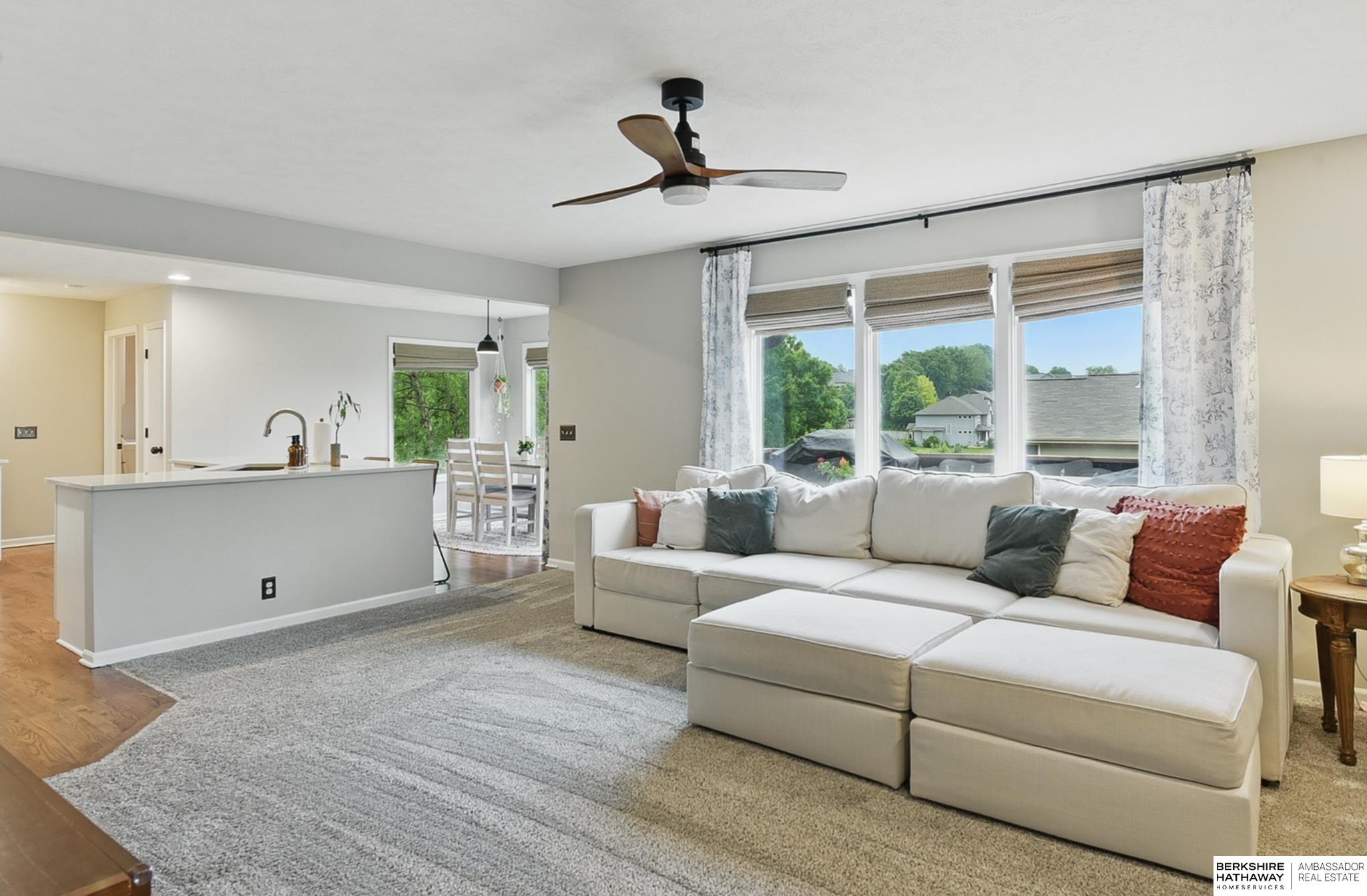 Omaha, Nebraska 68130, United States, 4 Bedrooms Bedrooms, ,3 BathroomsBathrooms,Residential,Active,151055