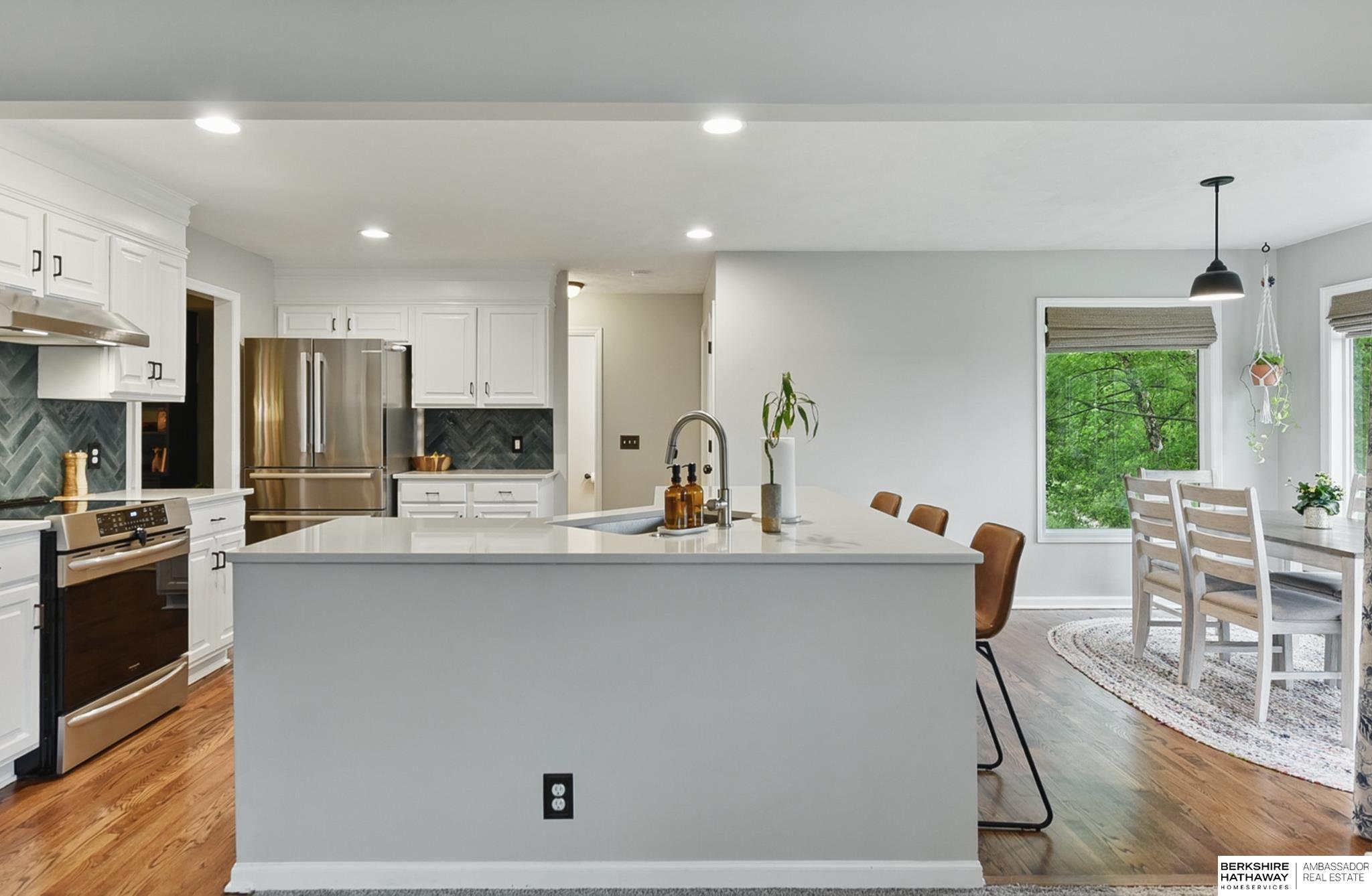 Omaha, Nebraska 68130, United States, 4 Bedrooms Bedrooms, ,3 BathroomsBathrooms,Residential,Active,151055