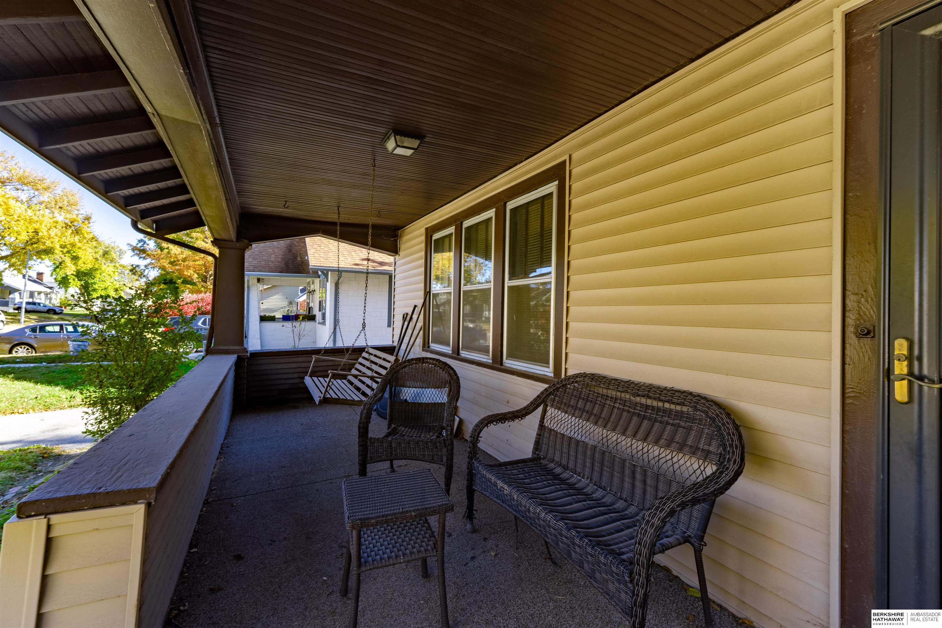 Omaha, Nebraska 68112, United States, 2 Bedrooms Bedrooms, ,2 BathroomsBathrooms,Residential,Active,238993