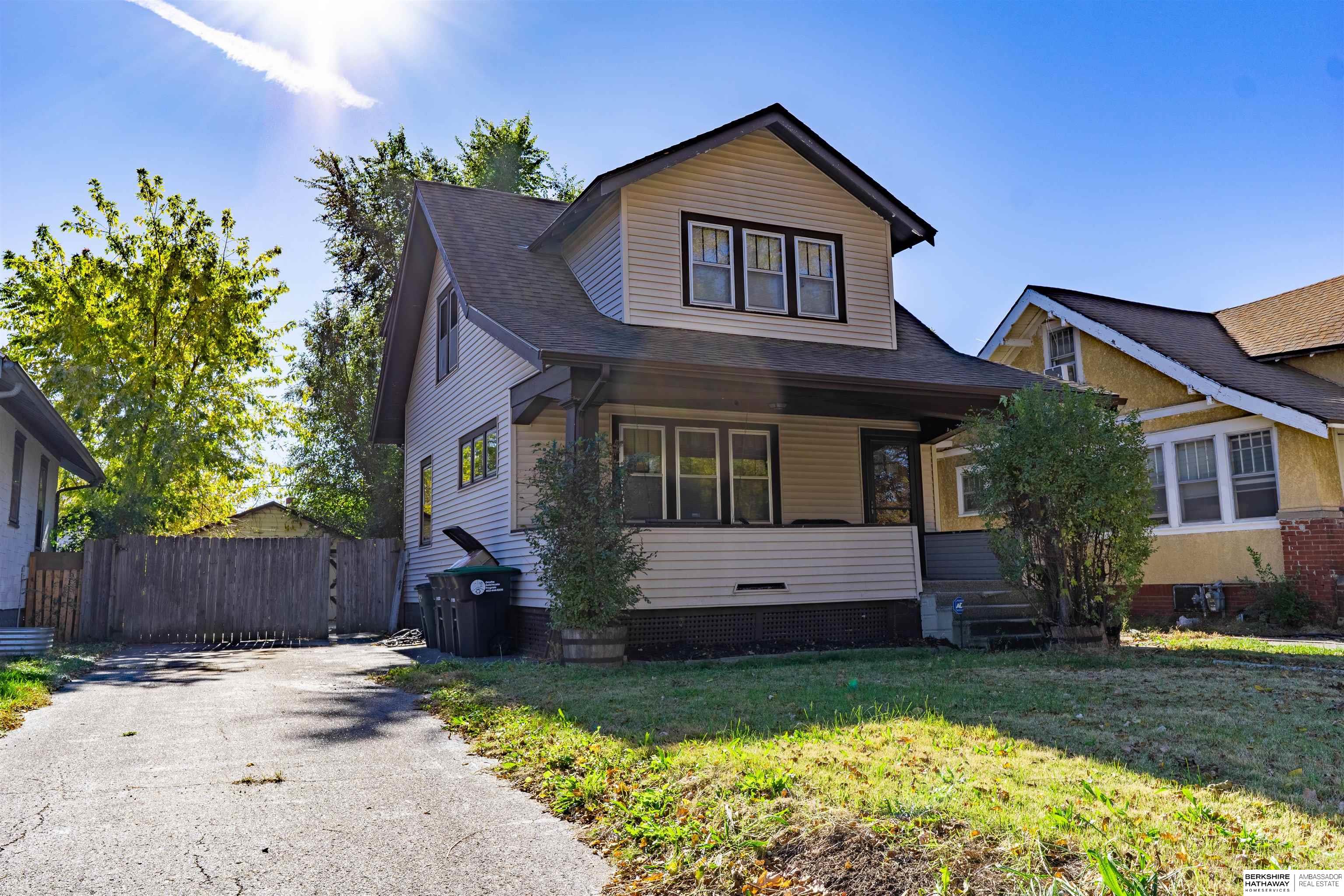 Omaha, Nebraska 68112, United States, 2 Bedrooms Bedrooms, ,2 BathroomsBathrooms,Residential,Active,238993