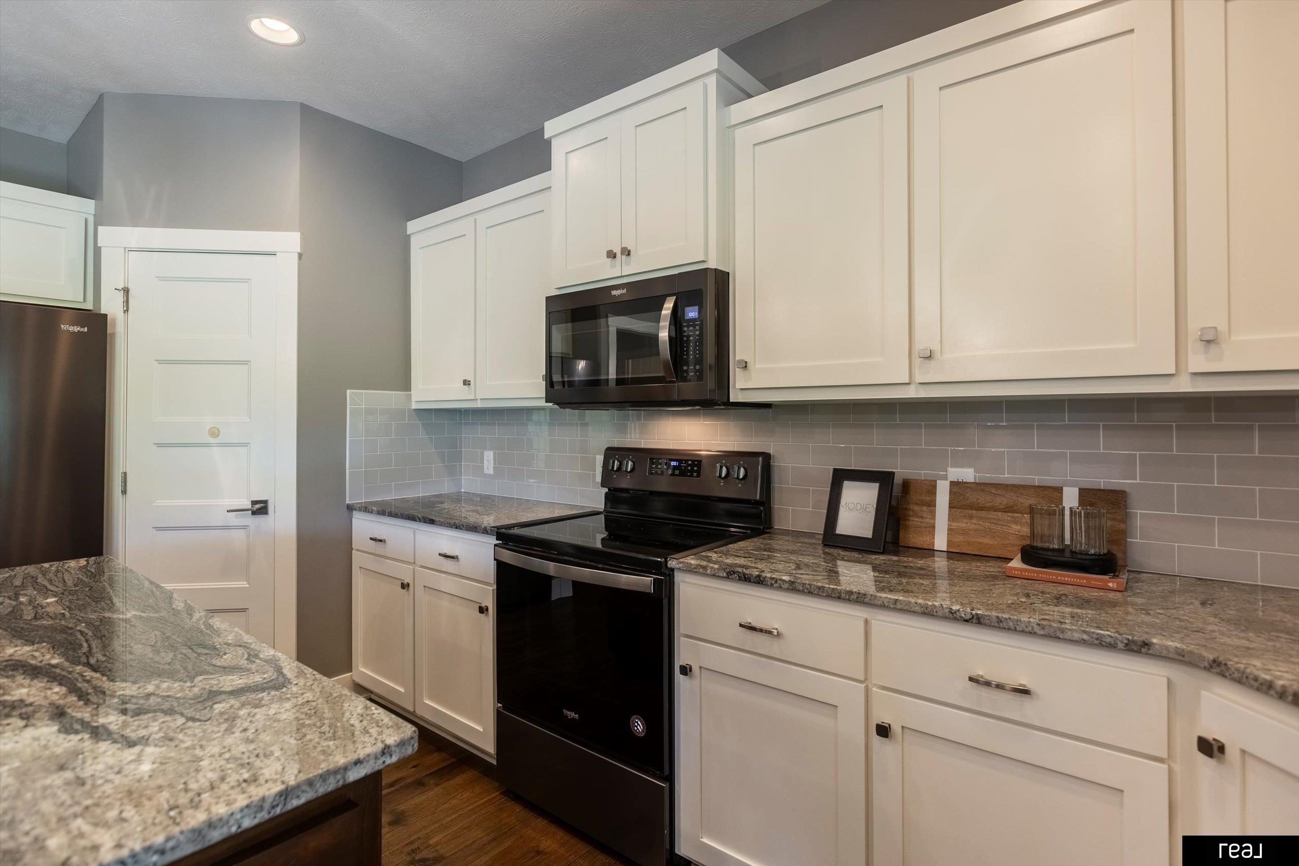 Gretna, Nebraska 68028, United States, 4 Bedrooms Bedrooms, ,3 BathroomsBathrooms,Residential,Active,195193