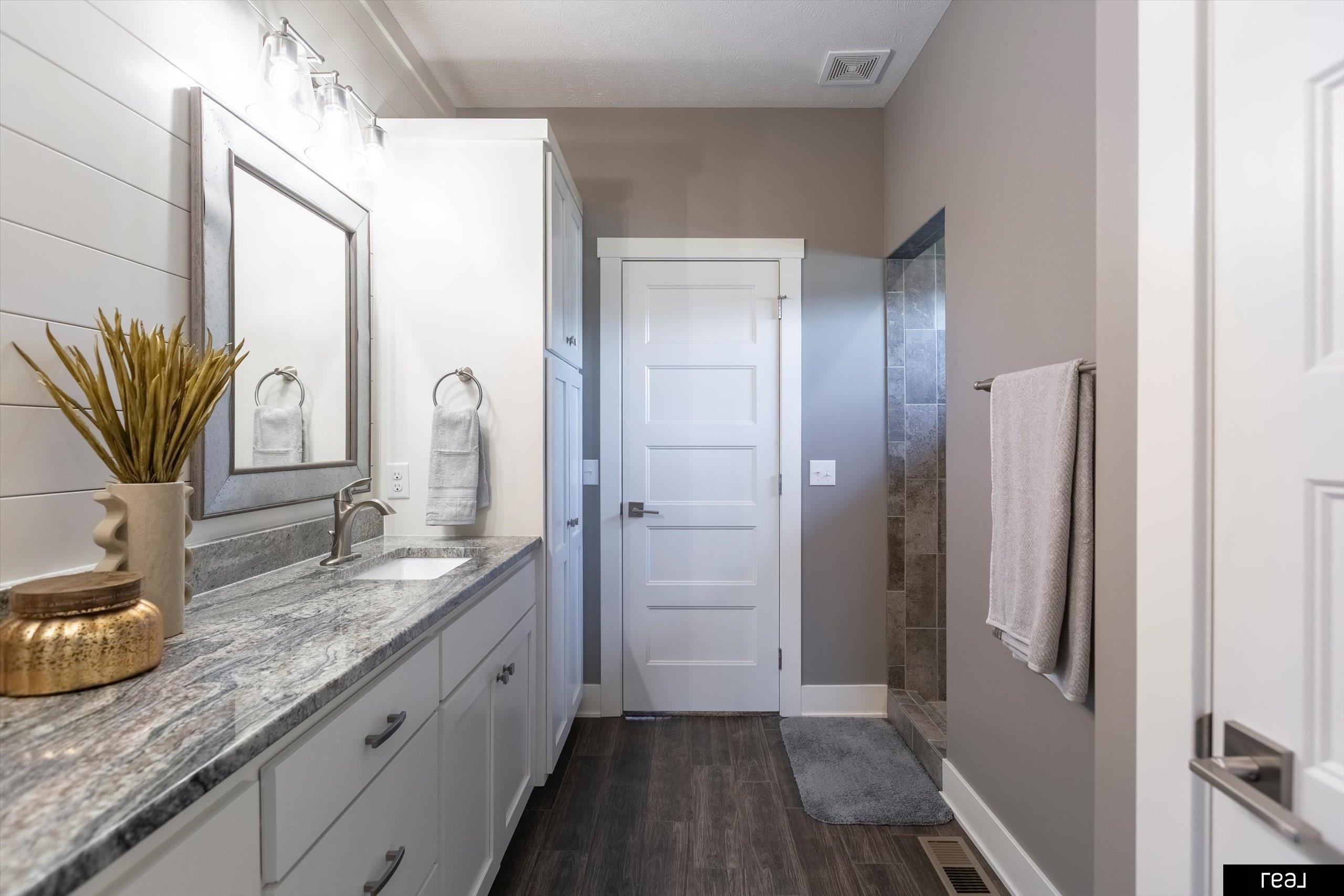 Gretna, Nebraska 68028, United States, 4 Bedrooms Bedrooms, ,3 BathroomsBathrooms,Residential,Active,195193