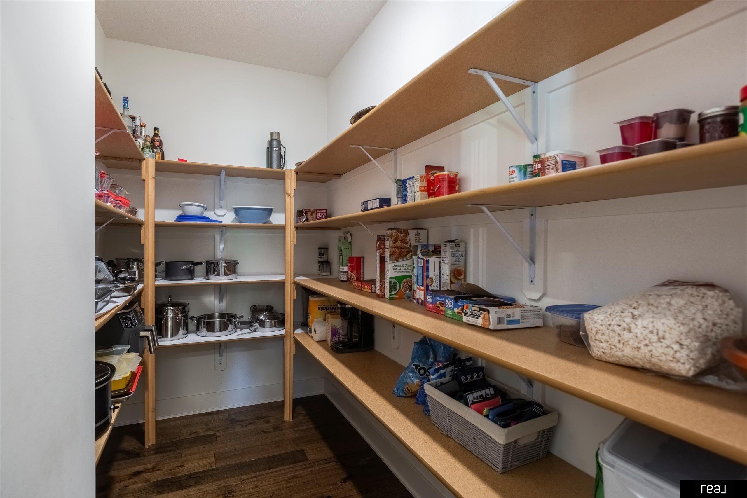 Gretna, Nebraska 68028, United States, 4 Bedrooms Bedrooms, ,3 BathroomsBathrooms,Residential,Active,195193