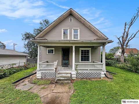 Photo of 1124 N 26th Street, Lincoln, NE 68503 (MLS # 22600138)