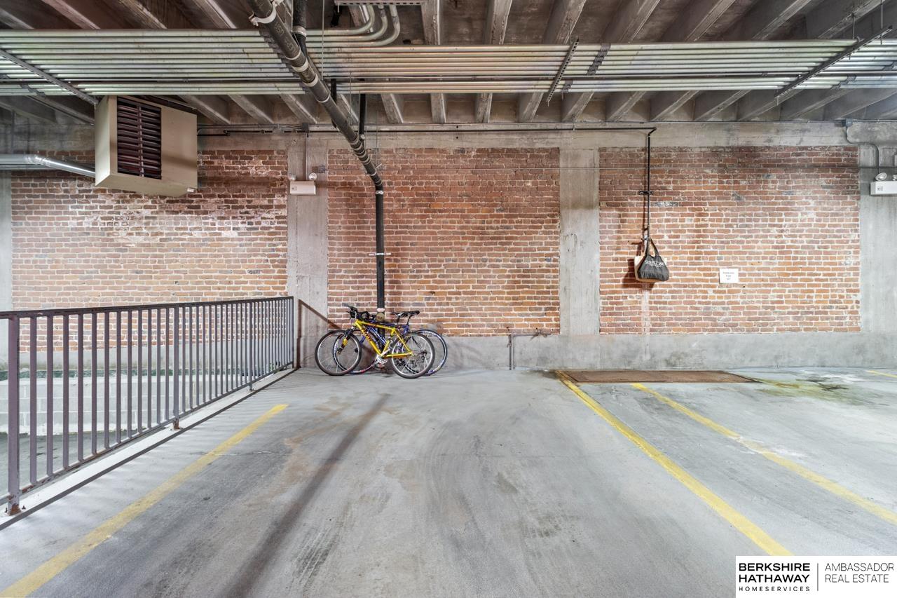 Omaha, Nebraska 68102, United States, 2 Bedrooms Bedrooms, ,2 BathroomsBathrooms,Residential,Active,187833