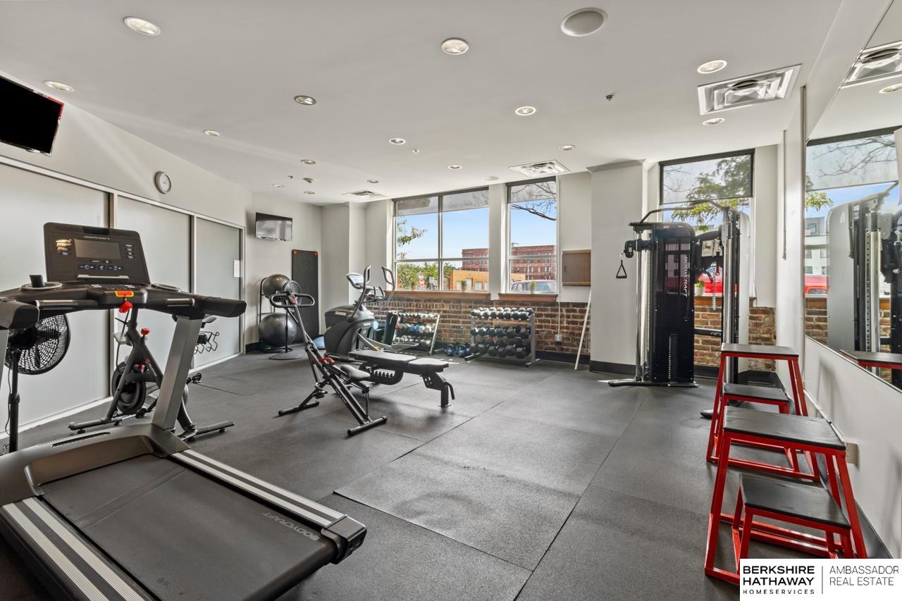 Omaha, Nebraska 68102, United States, 2 Bedrooms Bedrooms, ,2 BathroomsBathrooms,Residential,Active,187833