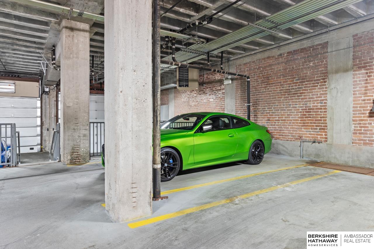 Omaha, Nebraska 68102, United States, 2 Bedrooms Bedrooms, ,2 BathroomsBathrooms,Residential,Active,187833