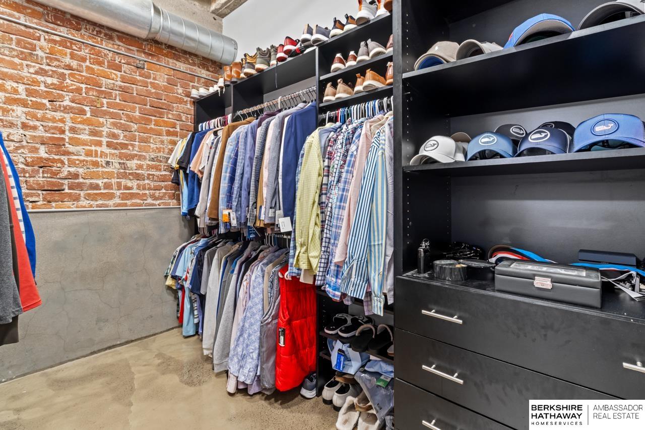 Omaha, Nebraska 68102, United States, 2 Bedrooms Bedrooms, ,2 BathroomsBathrooms,Residential,Active,187833