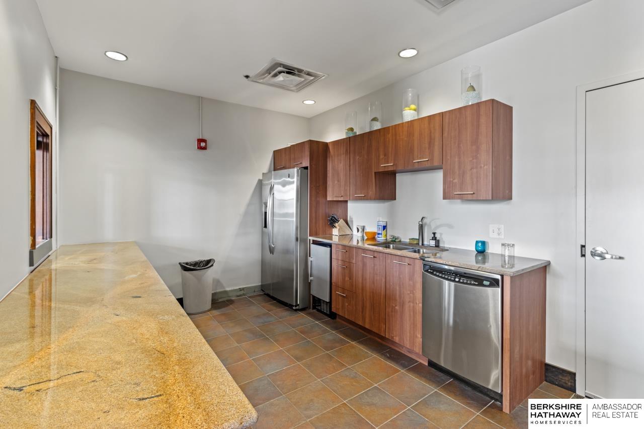 Omaha, Nebraska 68102, United States, 2 Bedrooms Bedrooms, ,2 BathroomsBathrooms,Residential,Active,187833