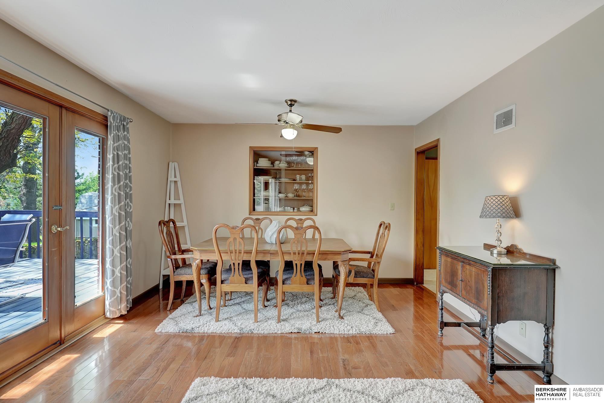 Lincoln, Nebraska 68505, United States, 4 Bedrooms Bedrooms, ,2 BathroomsBathrooms,Residential,Active,118869