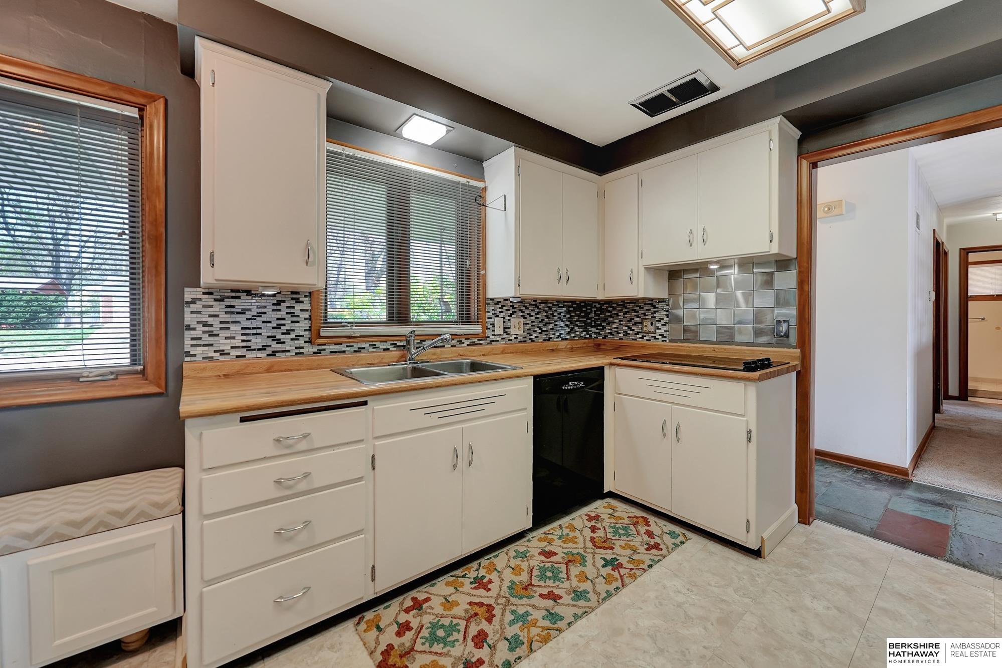 Lincoln, Nebraska 68505, United States, 4 Bedrooms Bedrooms, ,2 BathroomsBathrooms,Residential,Active,118869