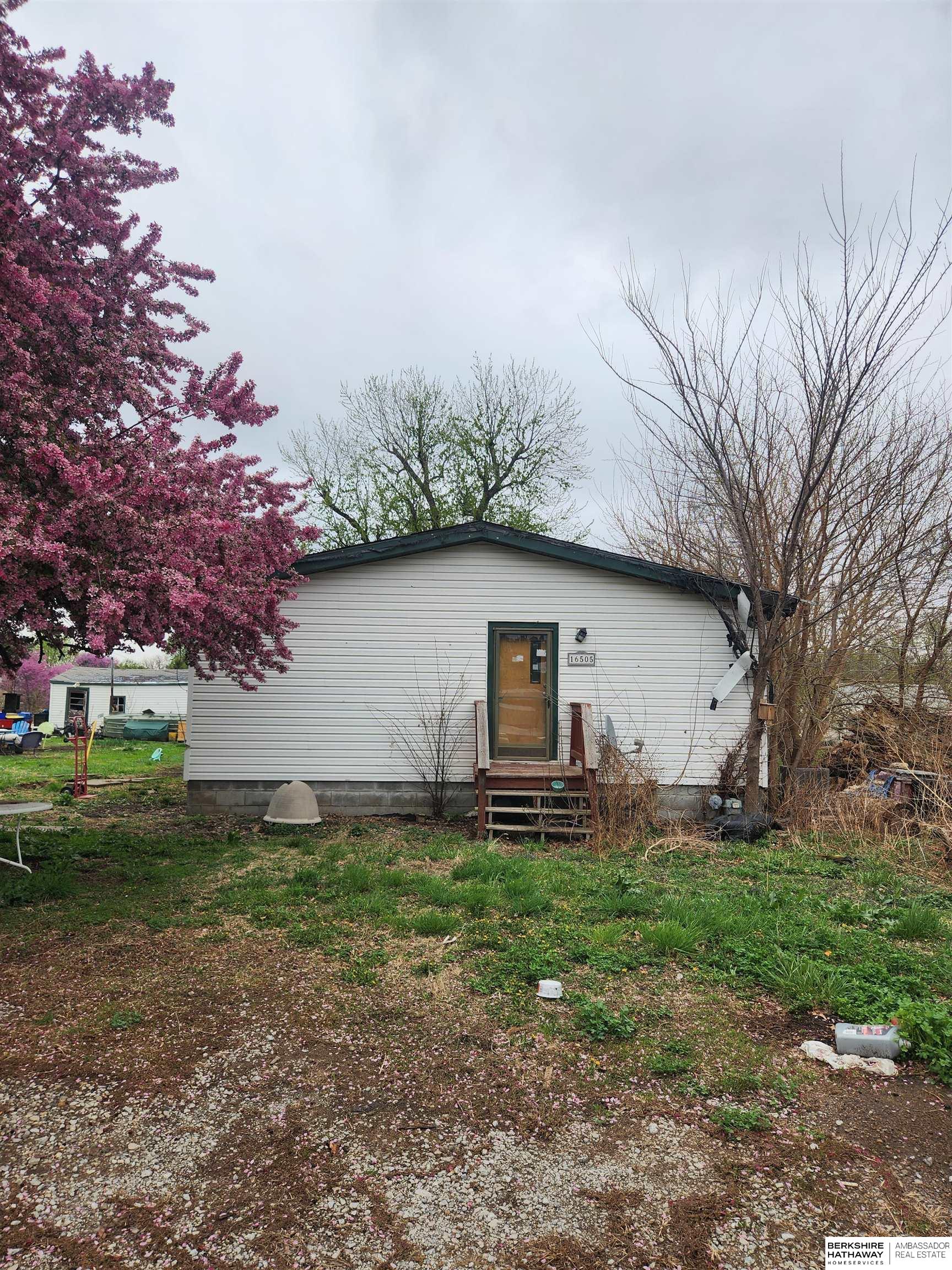 Bellevue, Nebraska 68123, United States, 3 Bedrooms Bedrooms, ,2 BathroomsBathrooms,Residential,Pending,198500