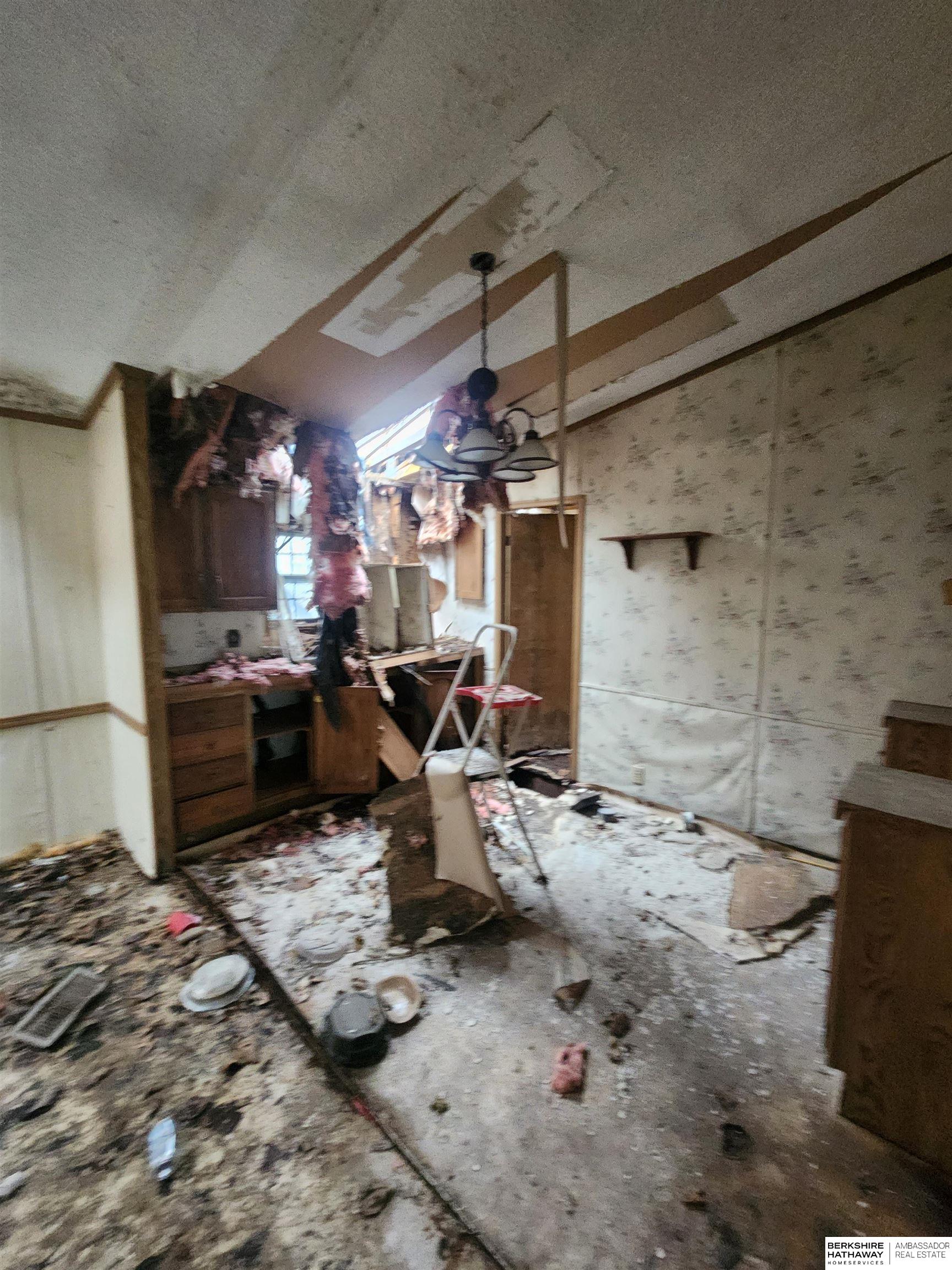 Bellevue, Nebraska 68123, United States, 3 Bedrooms Bedrooms, ,2 BathroomsBathrooms,Residential,Pending,198500