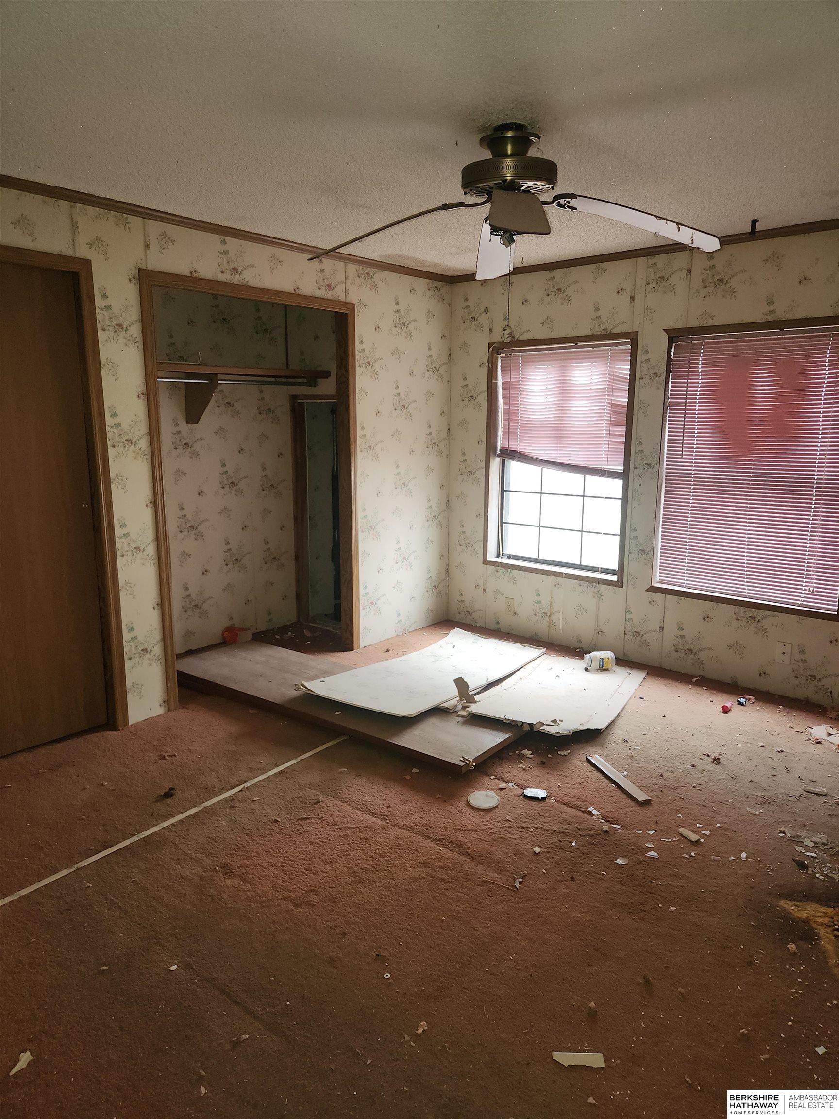 Bellevue, Nebraska 68123, United States, 3 Bedrooms Bedrooms, ,2 BathroomsBathrooms,Residential,Pending,198500