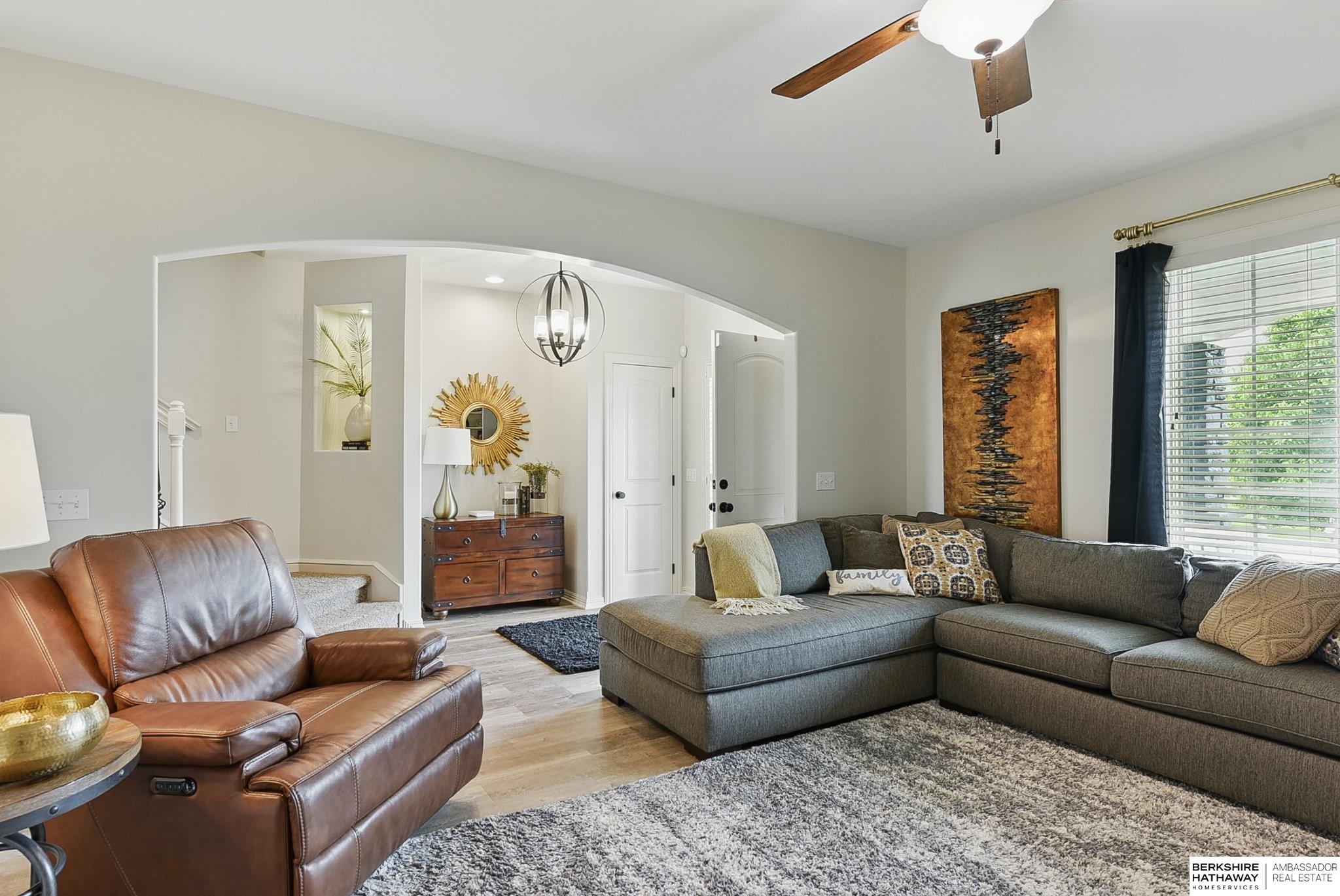 Gretna, Nebraska 68028, United States, 5 Bedrooms Bedrooms, ,3 BathroomsBathrooms,Residential,Pending,146782