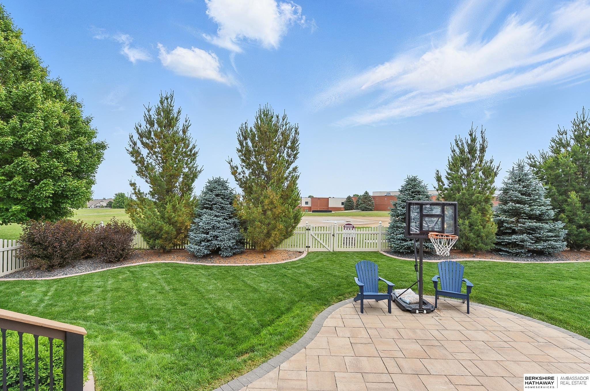 Gretna, Nebraska 68028, United States, 5 Bedrooms Bedrooms, ,3 BathroomsBathrooms,Residential,Pending,146782