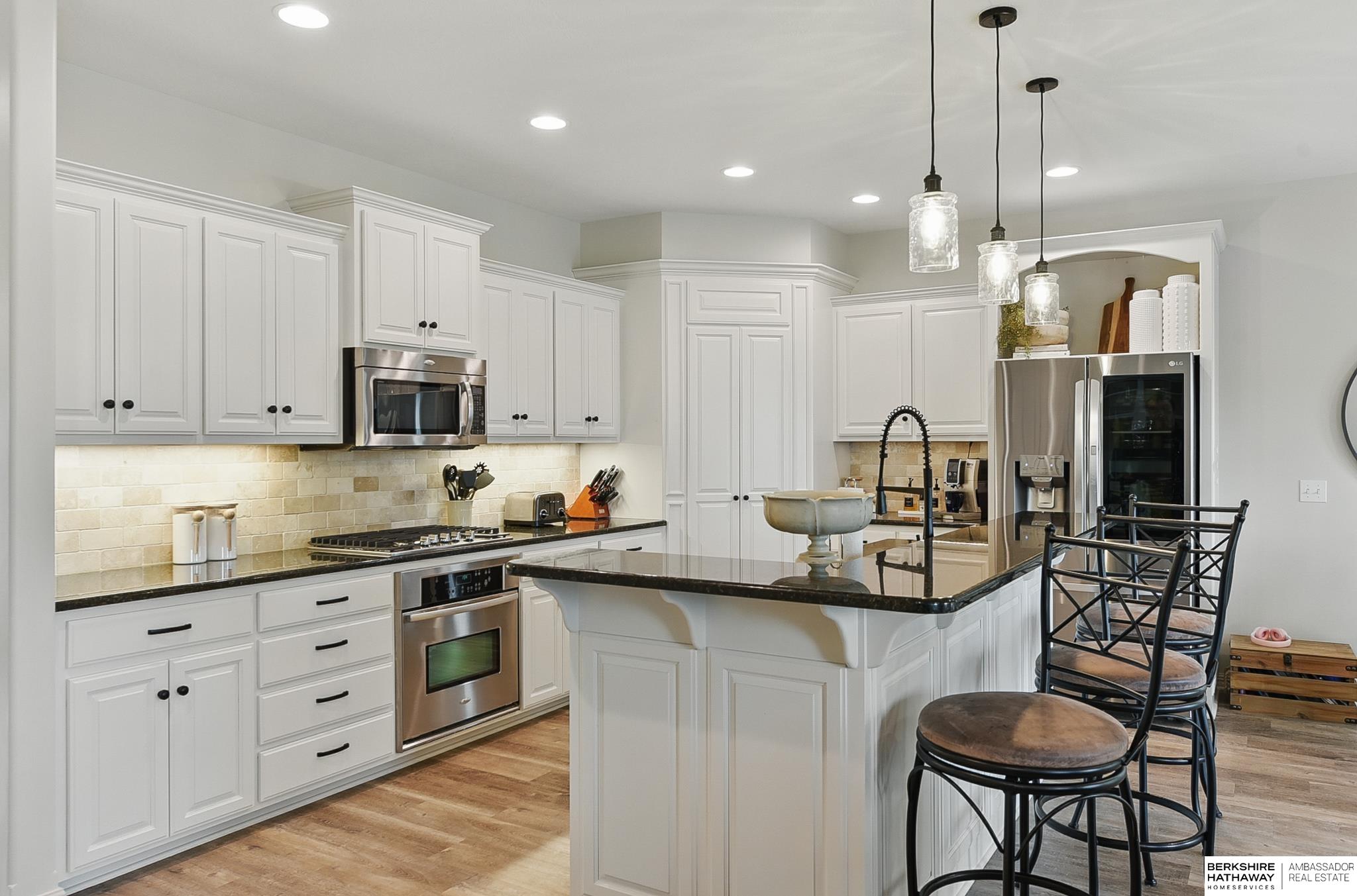 Gretna, Nebraska 68028, United States, 5 Bedrooms Bedrooms, ,3 BathroomsBathrooms,Residential,Pending,146782