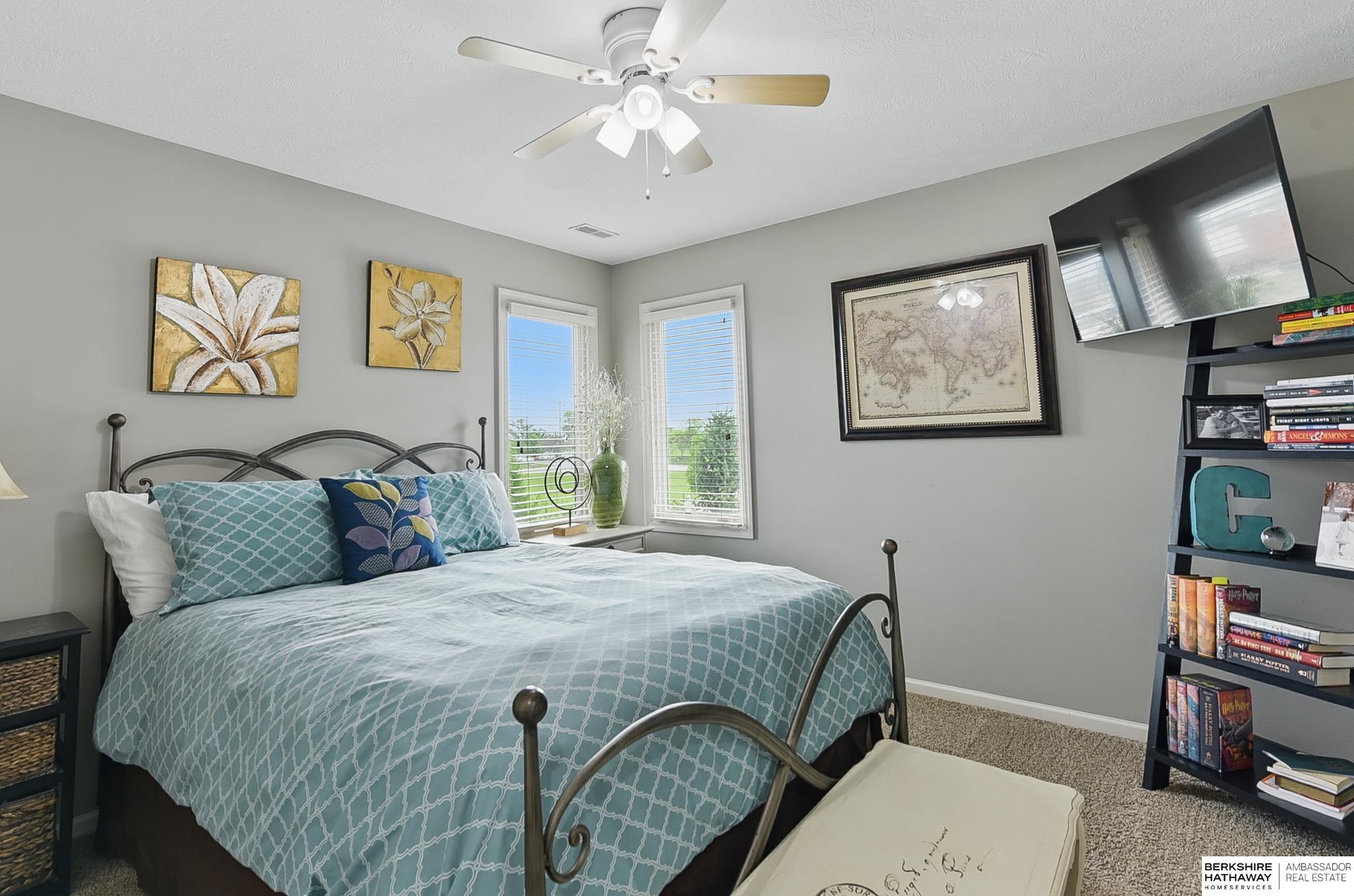 Gretna, Nebraska 68028, United States, 5 Bedrooms Bedrooms, ,3 BathroomsBathrooms,Residential,Pending,146782