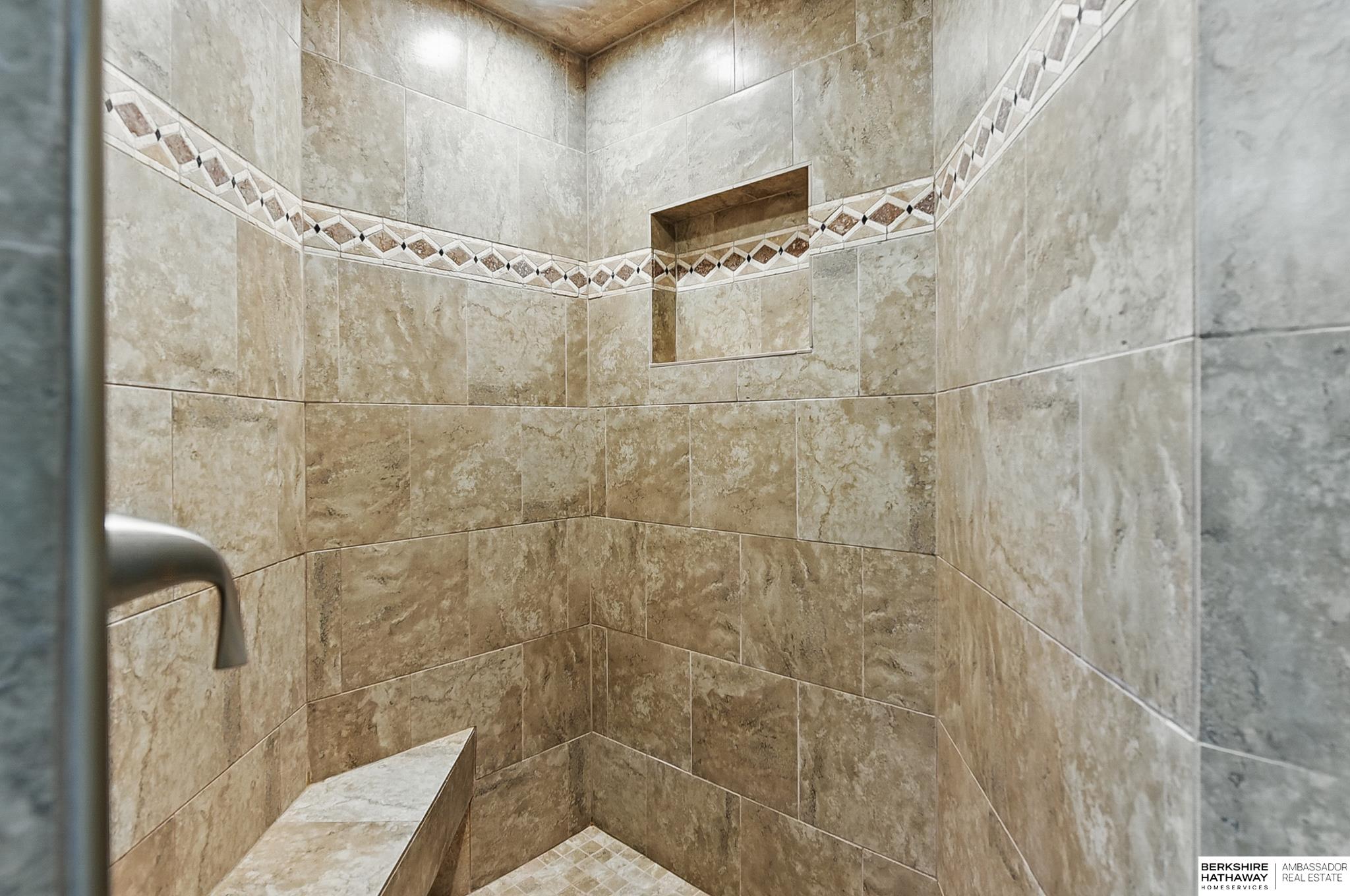 Gretna, Nebraska 68028, United States, 5 Bedrooms Bedrooms, ,3 BathroomsBathrooms,Residential,Pending,146782