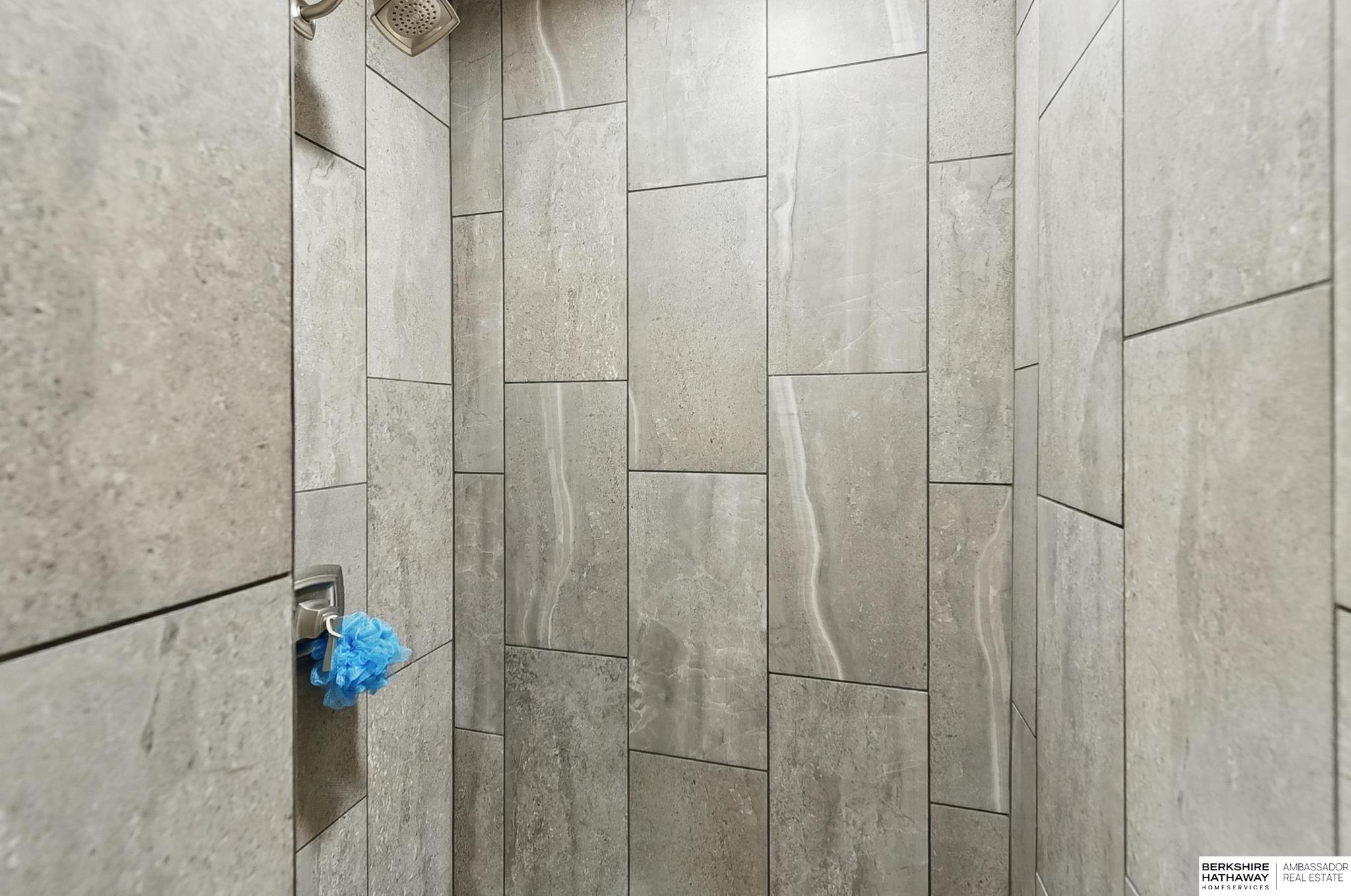 Gretna, Nebraska 68028, United States, 5 Bedrooms Bedrooms, ,3 BathroomsBathrooms,Residential,Pending,146782