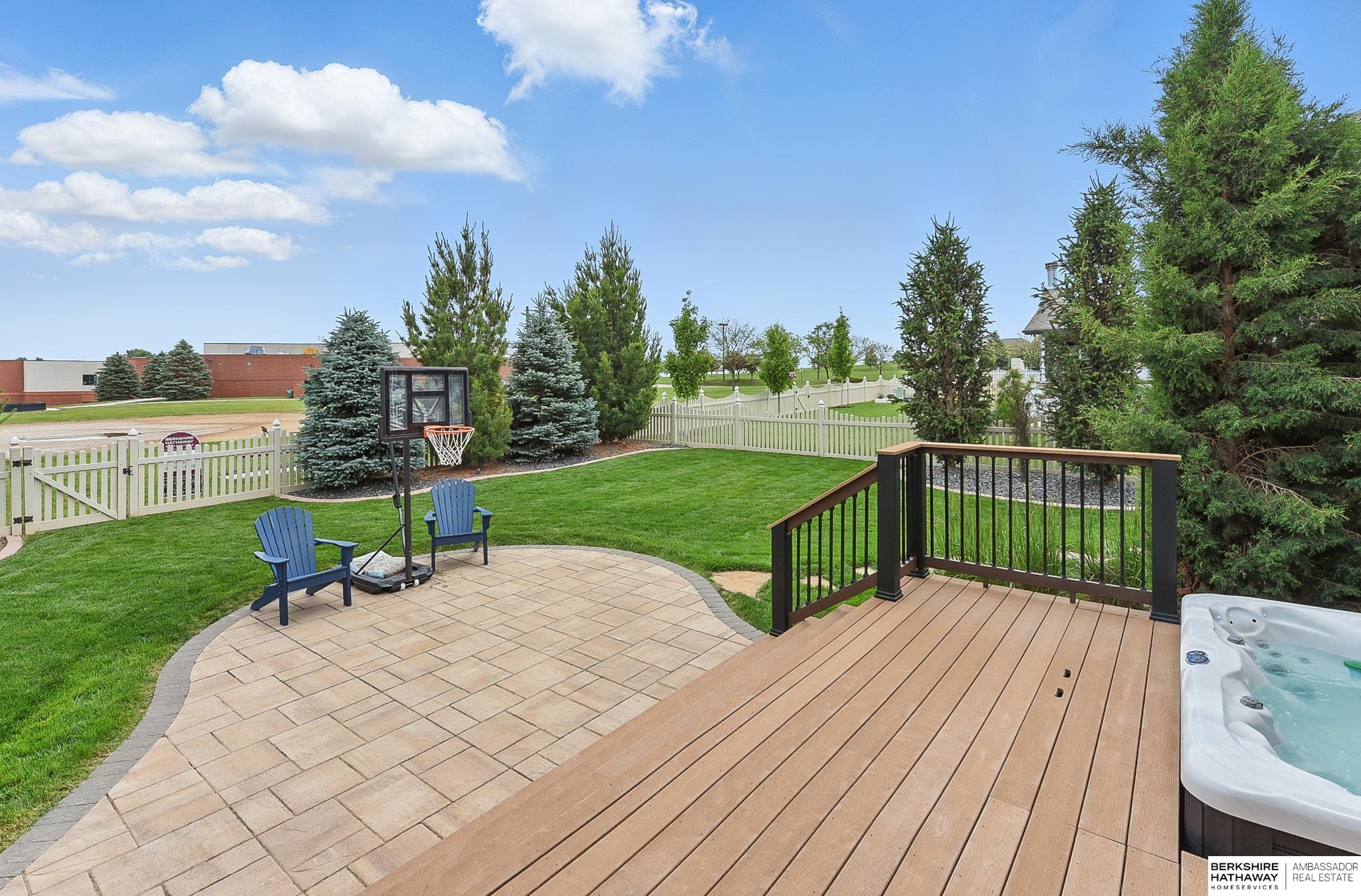 Gretna, Nebraska 68028, United States, 5 Bedrooms Bedrooms, ,3 BathroomsBathrooms,Residential,Pending,146782