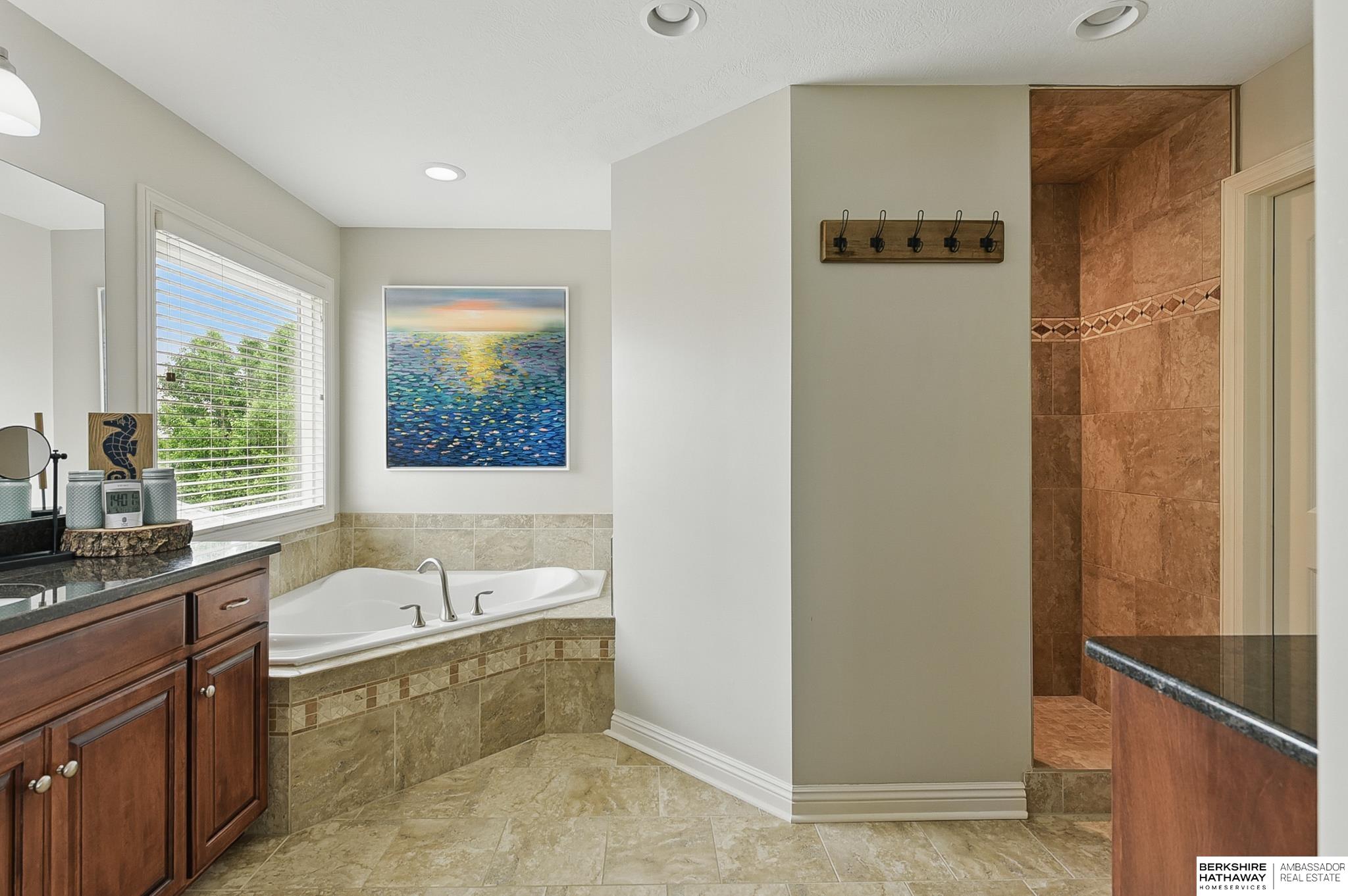 Gretna, Nebraska 68028, United States, 5 Bedrooms Bedrooms, ,3 BathroomsBathrooms,Residential,Pending,146782