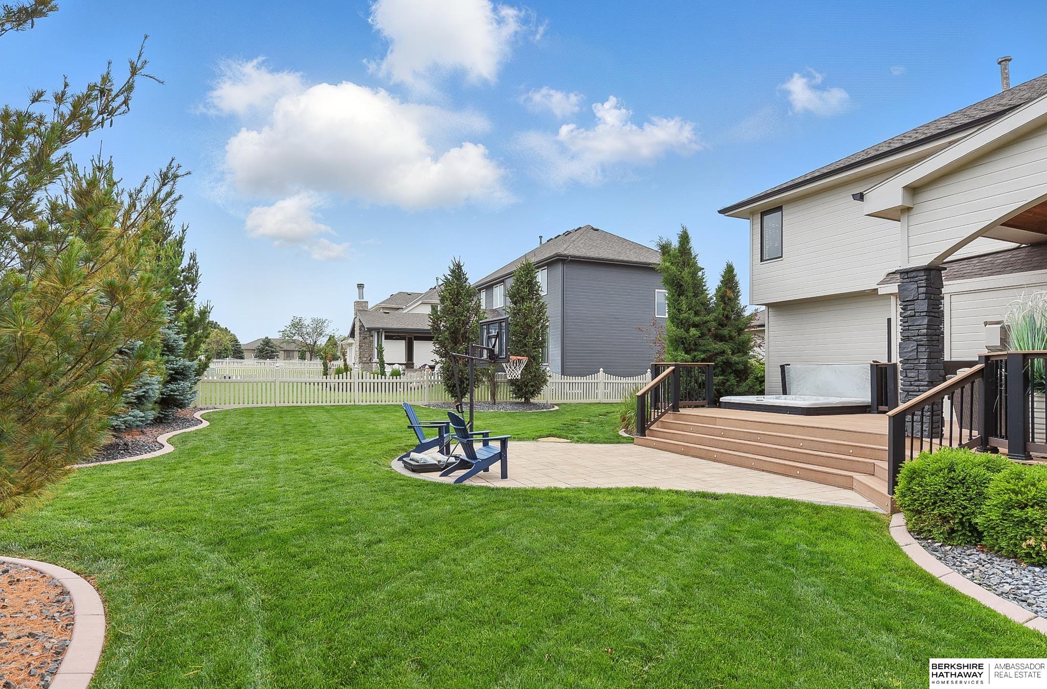 Gretna, Nebraska 68028, United States, 5 Bedrooms Bedrooms, ,3 BathroomsBathrooms,Residential,Pending,146782