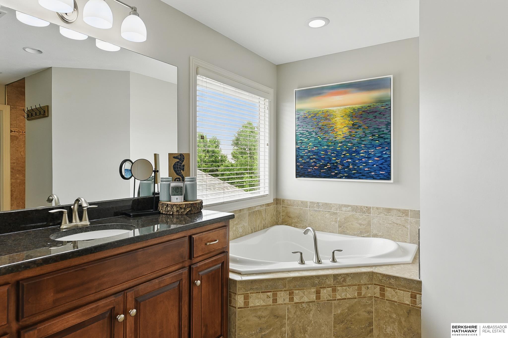 Gretna, Nebraska 68028, United States, 5 Bedrooms Bedrooms, ,3 BathroomsBathrooms,Residential,Pending,146782