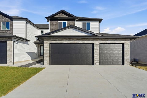 Photo of 8920 Peregrine Road, Lincoln, NE 68505 (MLS # 22617441)