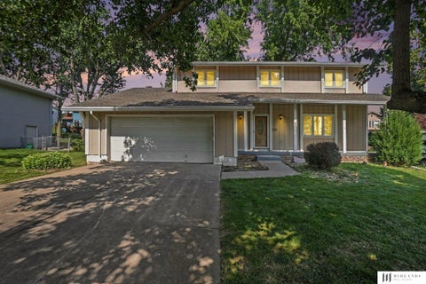 Photo of 1324 Holling Drive, Omaha, NE 68144 (MLS # 22628644)