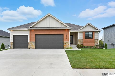 Photo of 18323 Patrick Avenue, Elkhorn, NE 68022 (MLS # 22526641)