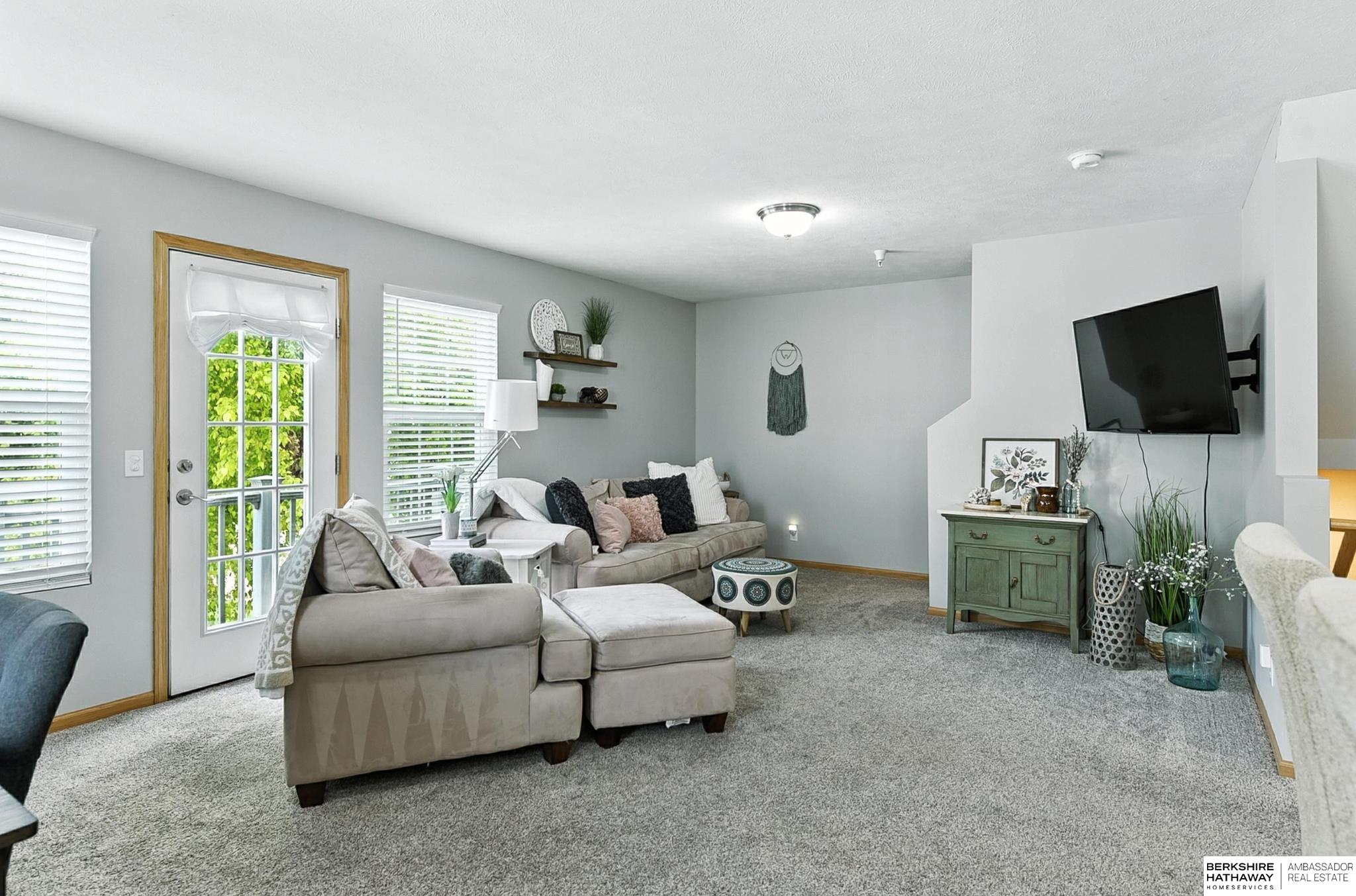 Bennington, Nebraska 68007, United States, 2 Bedrooms Bedrooms, ,3 BathroomsBathrooms,Residential,Active,183614