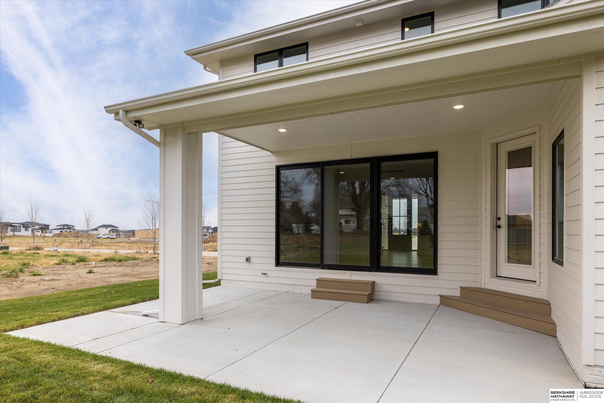 Elkhorn, Nebraska 68022, United States, 5 Bedrooms Bedrooms, ,3 BathroomsBathrooms,Residential,Active,247396