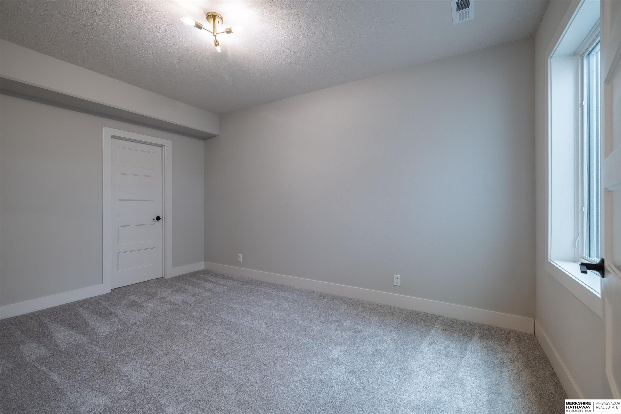 Elkhorn, Nebraska 68022, United States, 5 Bedrooms Bedrooms, ,3 BathroomsBathrooms,Residential,Active,247396