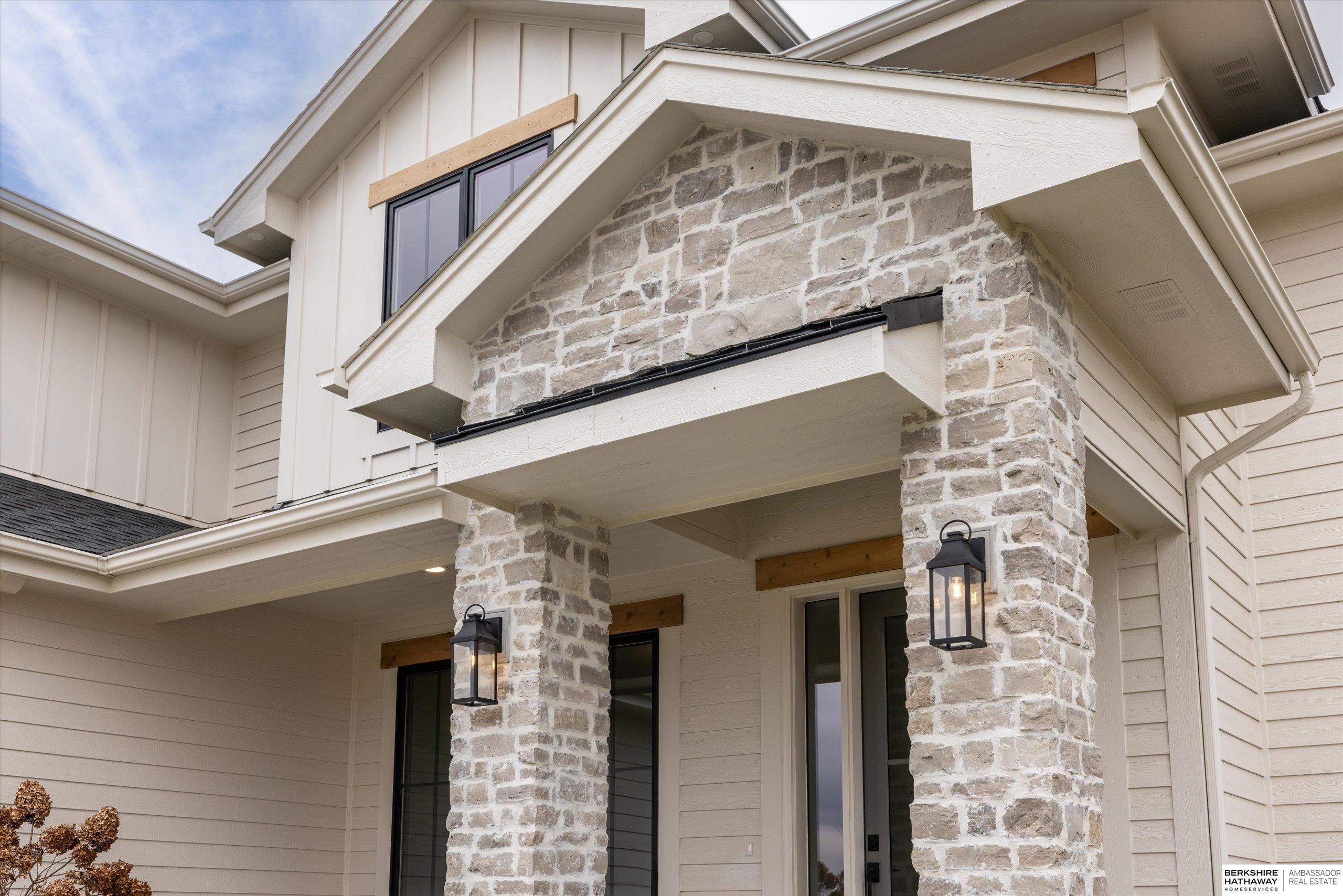 Elkhorn, Nebraska 68022, United States, 5 Bedrooms Bedrooms, ,3 BathroomsBathrooms,Residential,Active,247396