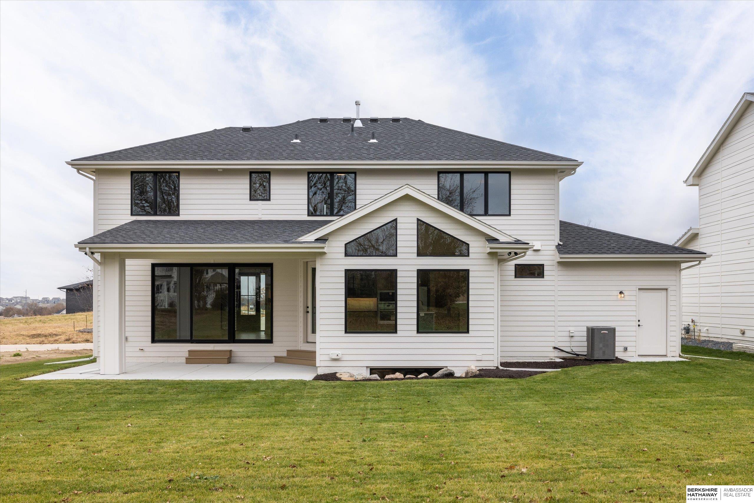 Elkhorn, Nebraska 68022, United States, 5 Bedrooms Bedrooms, ,3 BathroomsBathrooms,Residential,Active,247396