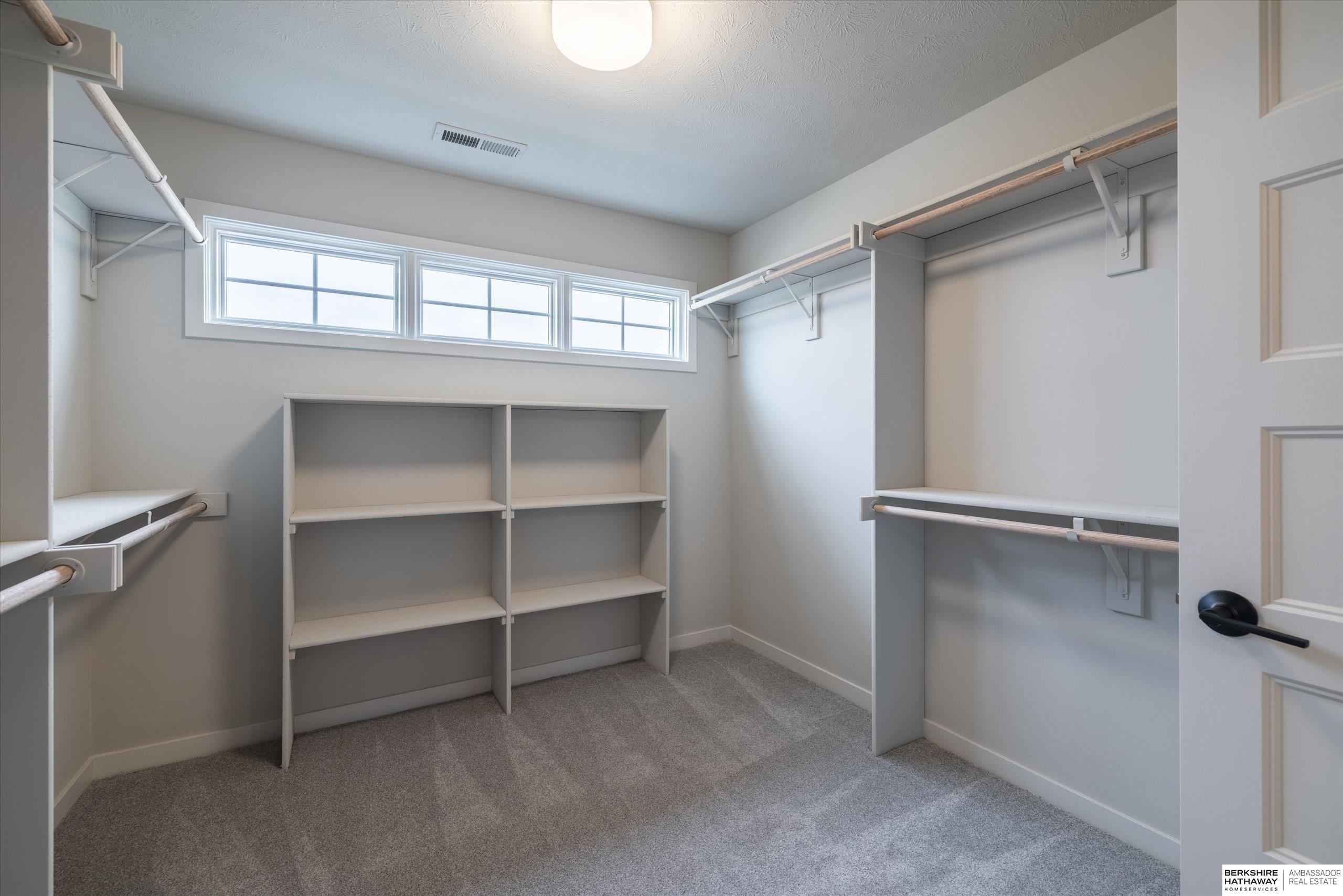 Elkhorn, Nebraska 68022, United States, 5 Bedrooms Bedrooms, ,3 BathroomsBathrooms,Residential,Active,247396