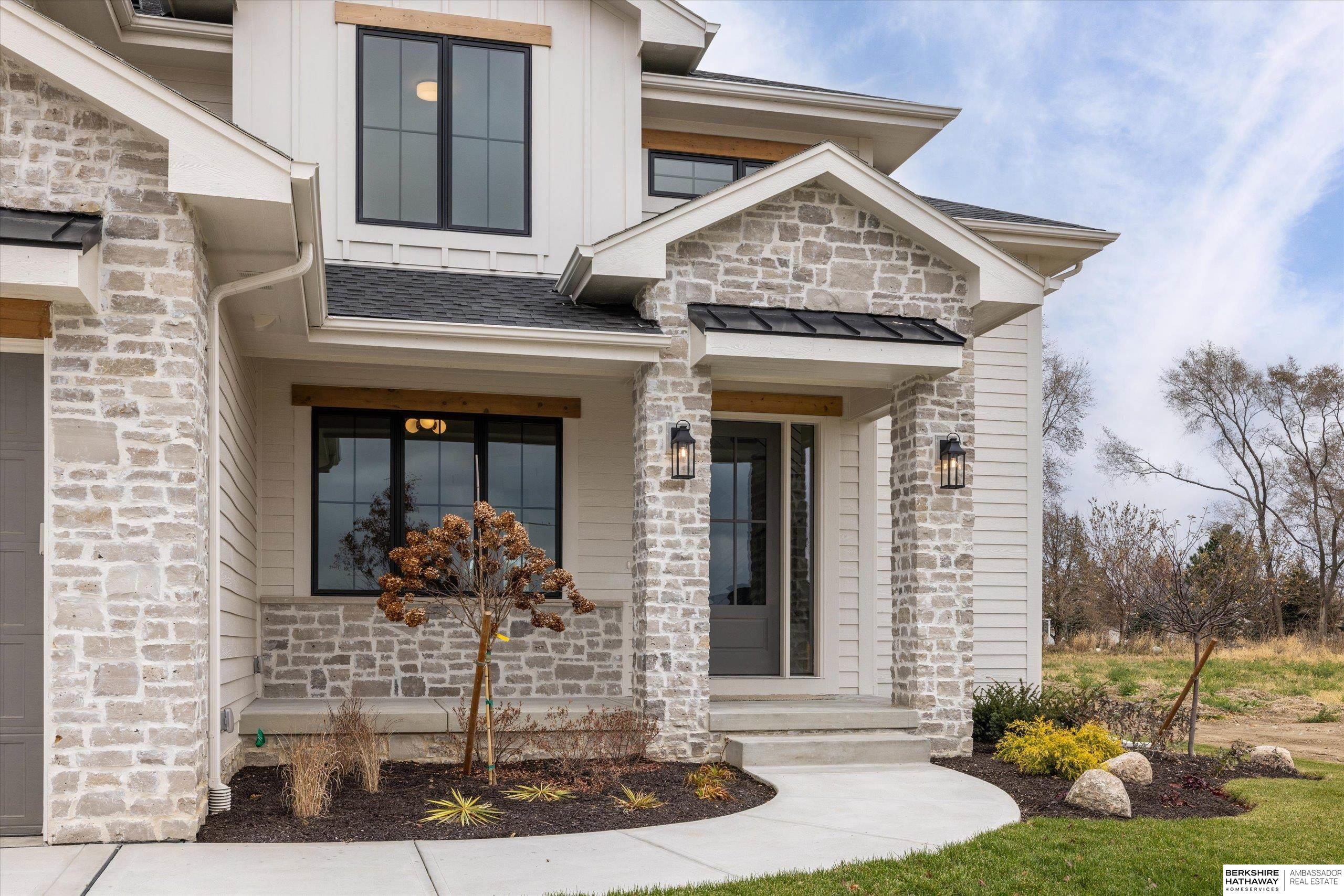 Elkhorn, Nebraska 68022, United States, 5 Bedrooms Bedrooms, ,3 BathroomsBathrooms,Residential,Active,247396