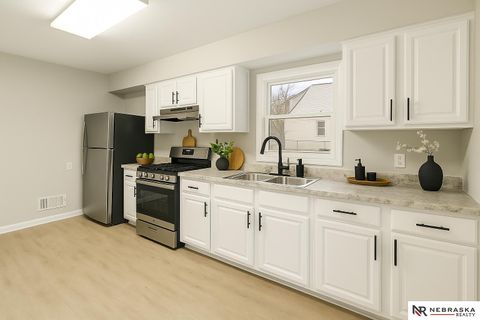 Photo of 4051 Pratt Street, Omaha, NE 68111 (MLS # 22600789)