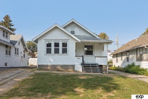 Photo of 2940 Fontenelle Boulevard, Omaha, NE 68104 (MLS # 22530319) Photo of 2940 Fontenelle Boulevard, Omaha, NE 68104 (MLS # 22530319)