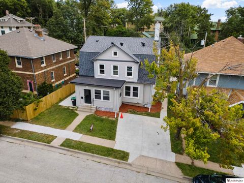 Photo of 323 N 38th Avenue, Omaha, NE 68131 (MLS # 22602071)