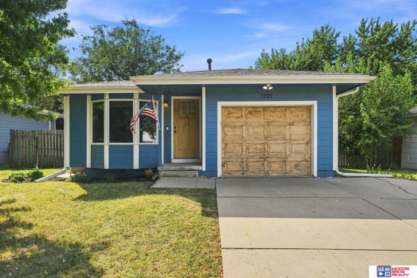 1555 SW 32ND ST, LINCOLN, NE 68522 - Image 38c7fc41a55cd1d71f8dc7c35c8f0efd/210084839